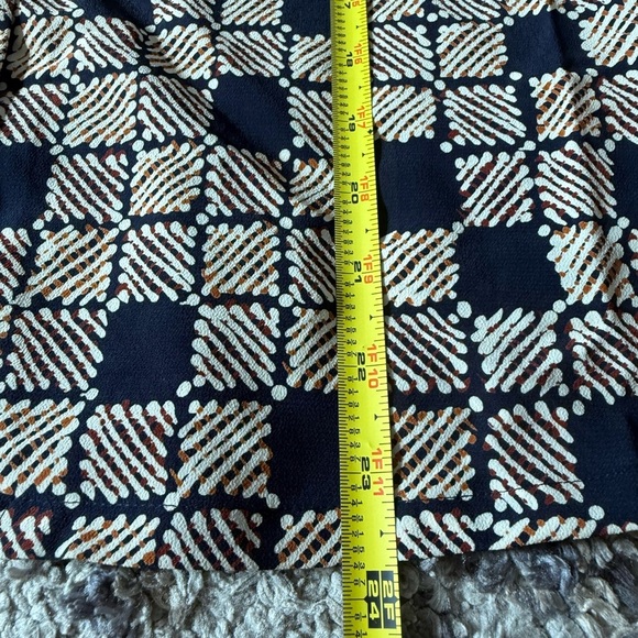 Vintage Christie & Jill Button-Up Shirt
Size 12 - Picture 6 of 6